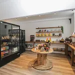 Hébergement de vacances Pod No 28 *